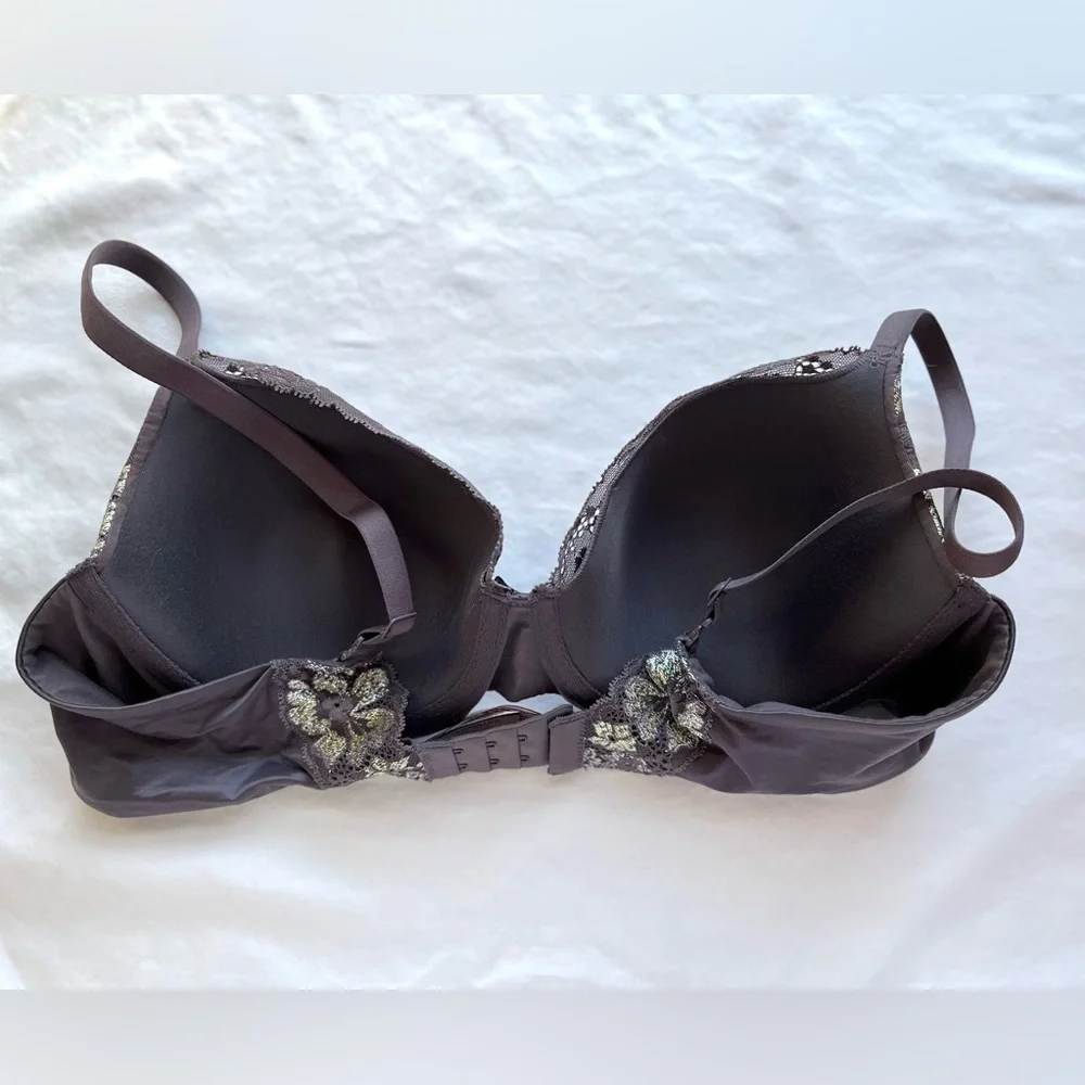 NWOT Body by Victoria Lightly Lined Demi Bra